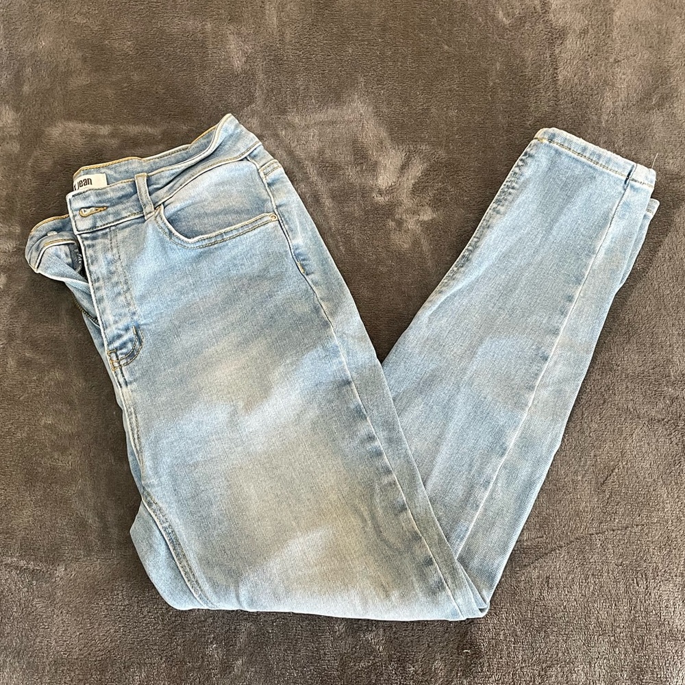 Light Wash Blue Skinny Jeans